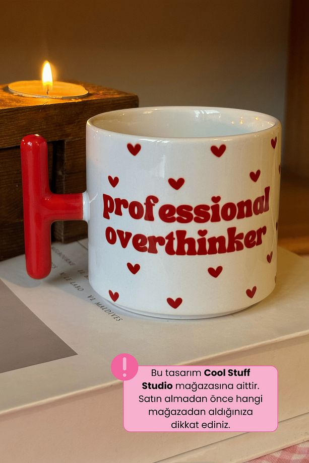 PROFESSIONAL OVERTHINKER Kırmızı Kulplu Kupa - 1