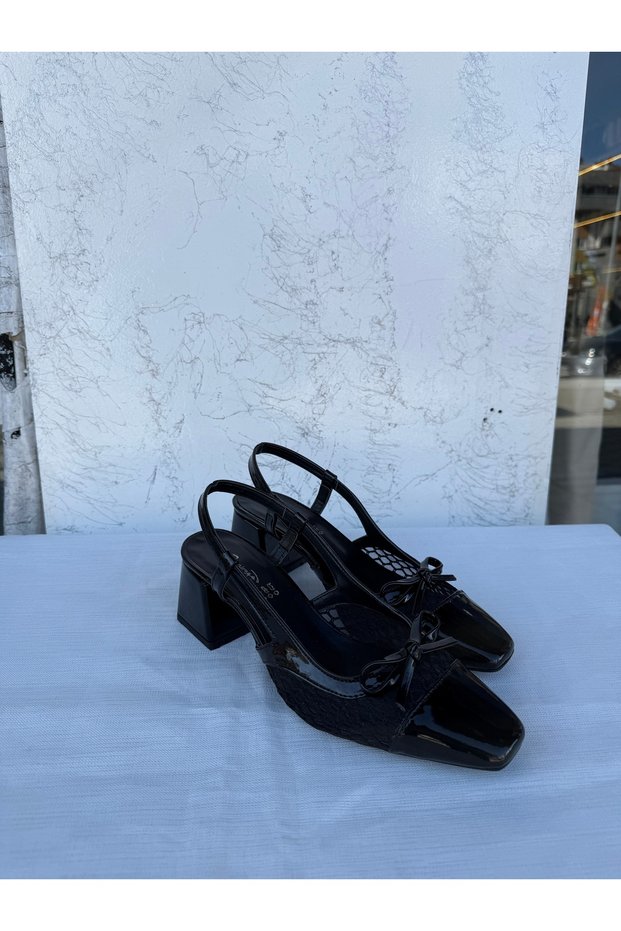 Women's Heeled Shoes