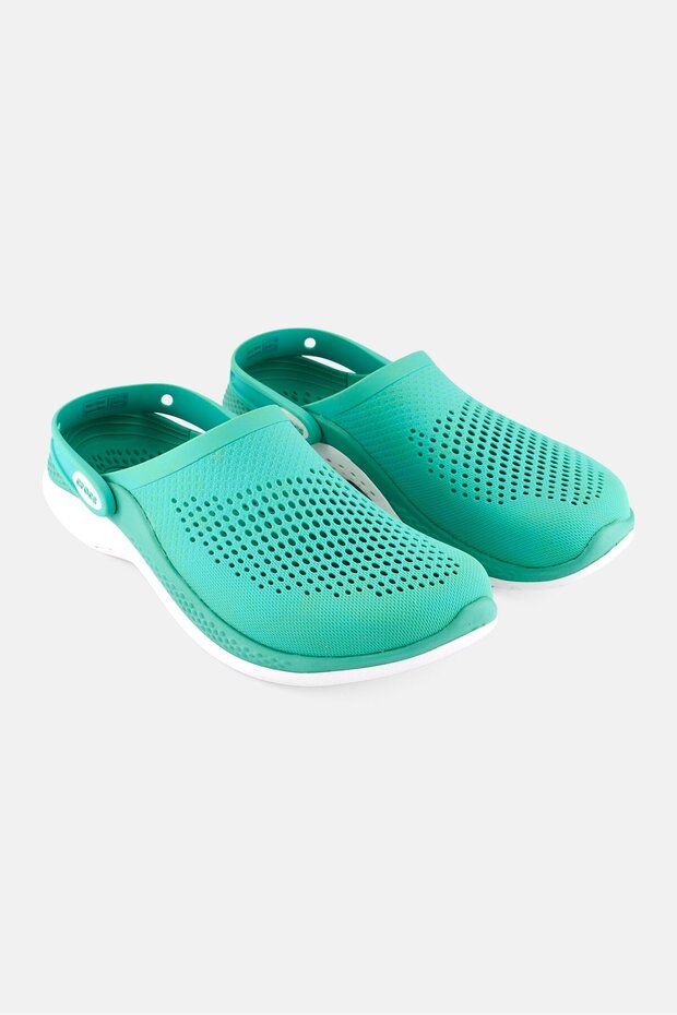 قبقاب رجالي من الجلد الصناعي، باللون الأخضر الفاتح - 1