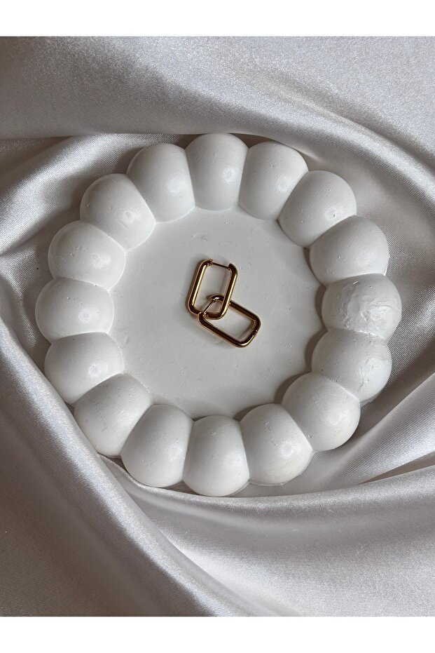 Simple Elegance Thin Square Hoop Earrings - 1