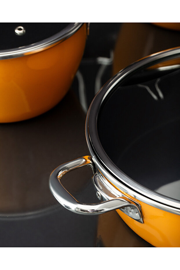 Titanium Enamel - Comfortable Cookware Set - 3