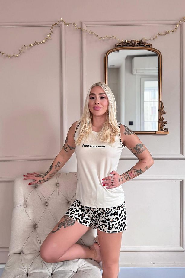 Ekru Feel Desenli Bambu Sıfır Kol Şortlu Kadın Pijama Takımı - 5