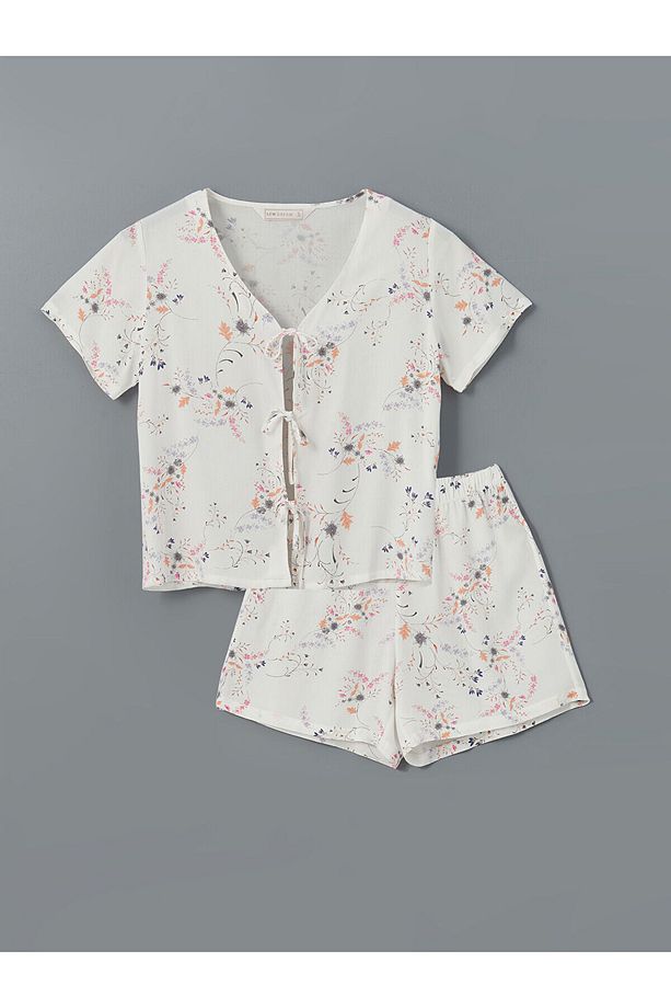 V Yaka Çiçekli Kadın Şortlu Pijama Takımı - 5