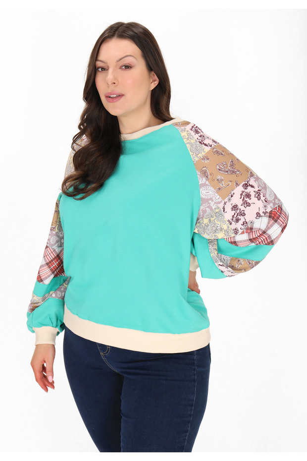 Plus Size Sweatshirt - 3