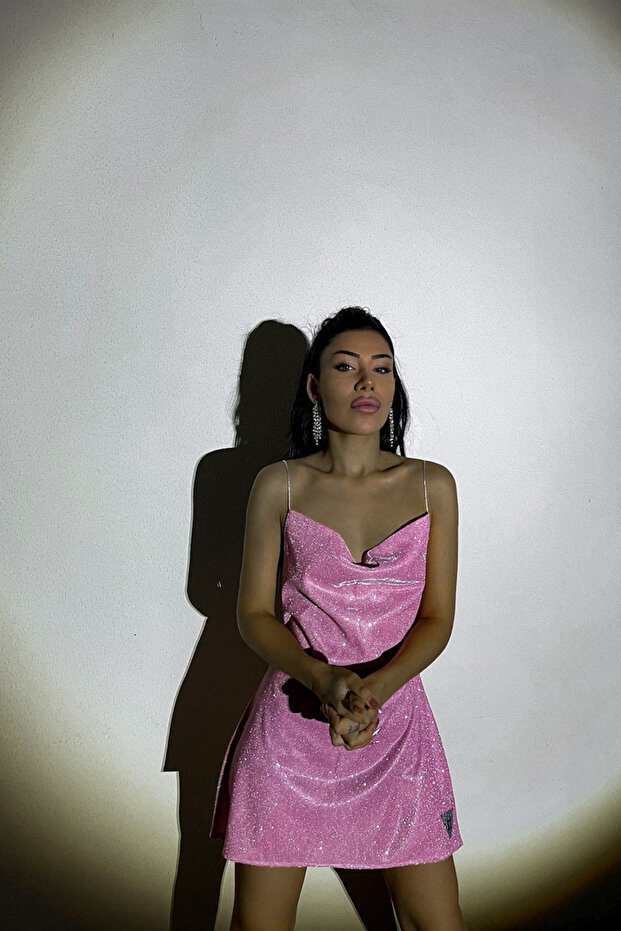 Özel Tasarım Simli Pembe Mini Askılı Elbise - 5