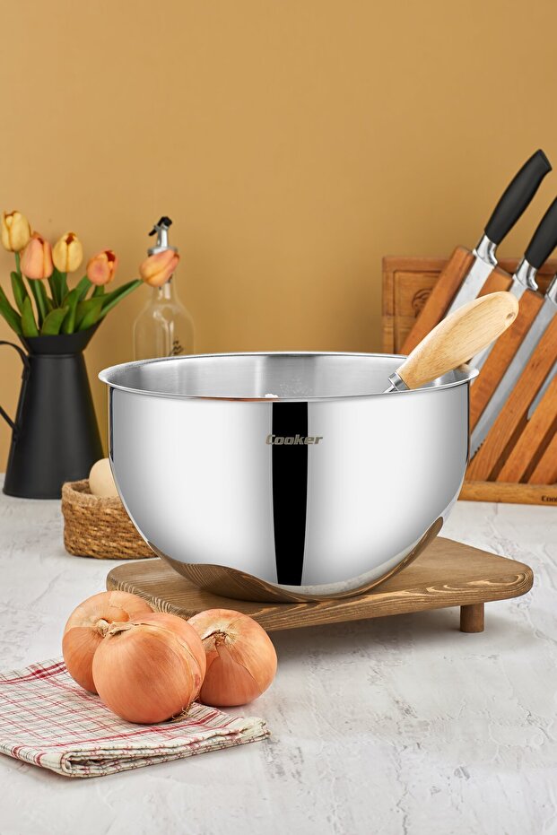 28 cm 8 L Stainless Steel Mixing Bowl – Large Volume, Durable and Stylish Design!