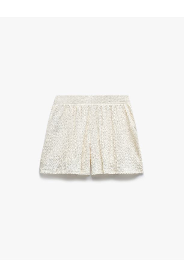 Regular Fit Beli Lastikli Dokulu Mini Şort - 4