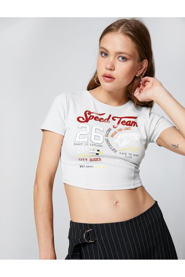 Crew Neck Cotton Crop T-Shirt - Slogan Print and Stitching Detail
