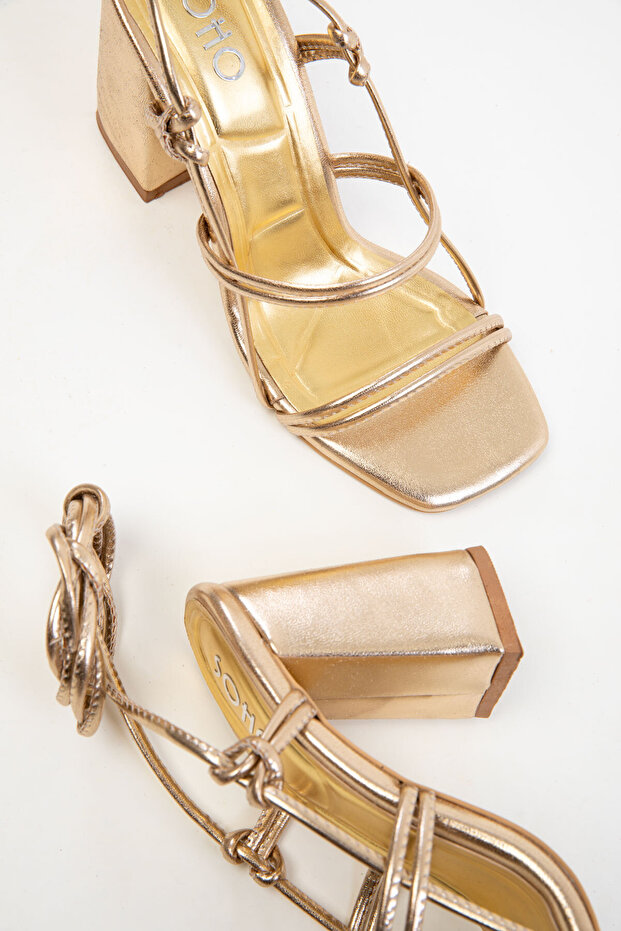 Arany, klasszikus női sarkú cipő 20363 - 4