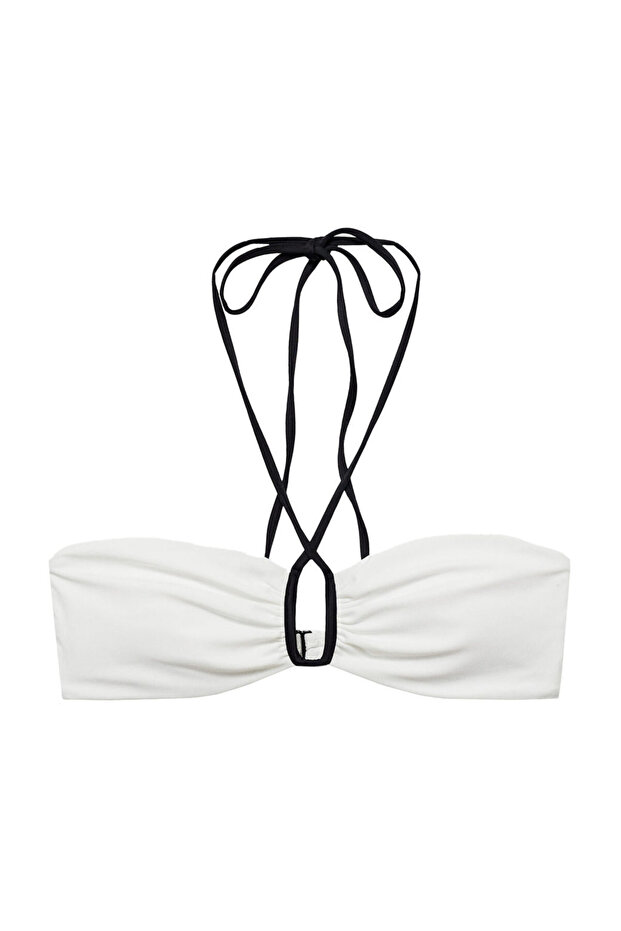 Kontrastujący top bikini - 2