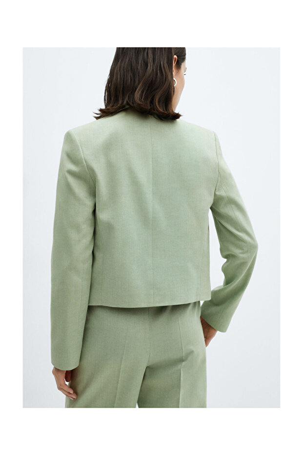 Cropped blazer with buttons - 7