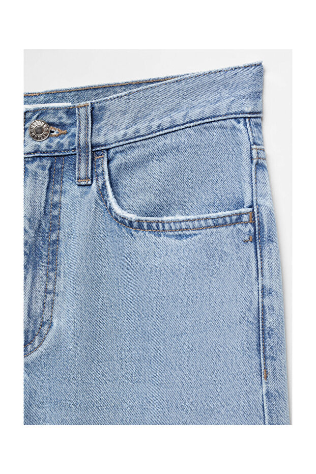 Mid-rise straight jeans - 8