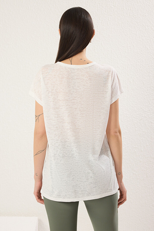 Beyaz Yırtmaç Detaylı Örme Spor T-Shirt THMSS25TS00002 - 4