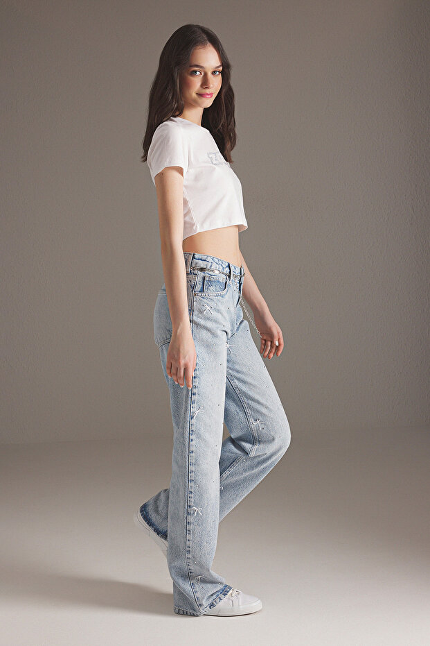 Mavi Kurdele/Fiyonk Detaylı Taşlı Normal Bel Wide Leg Geniş Paça Jeans TWOSS25JE00234 - 2
