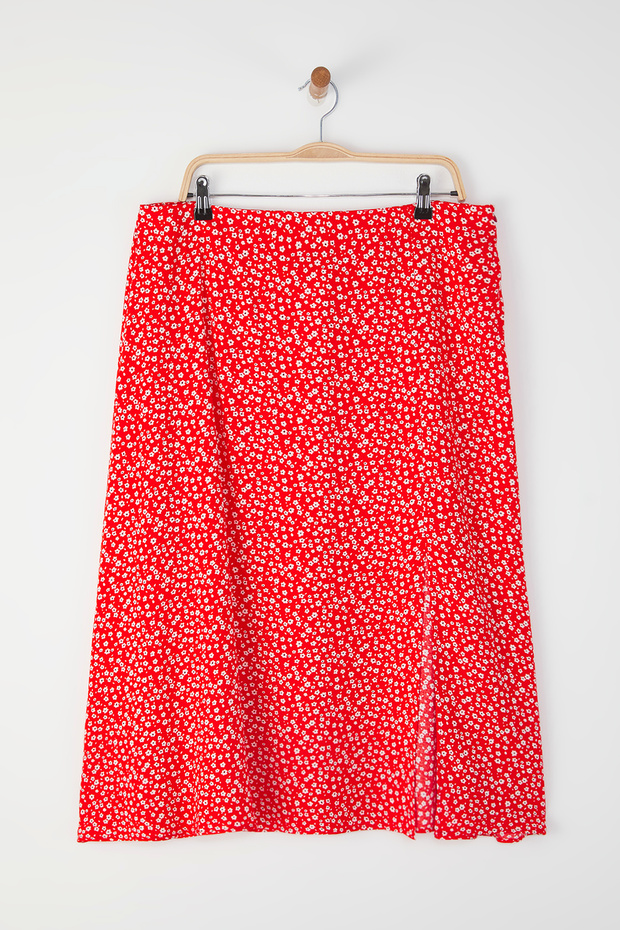 Czerwona, jaskrawo-kwiatowa, rozcięta, tkana spódnica midi z wiskozy TBBSS22AZ0001 - 5