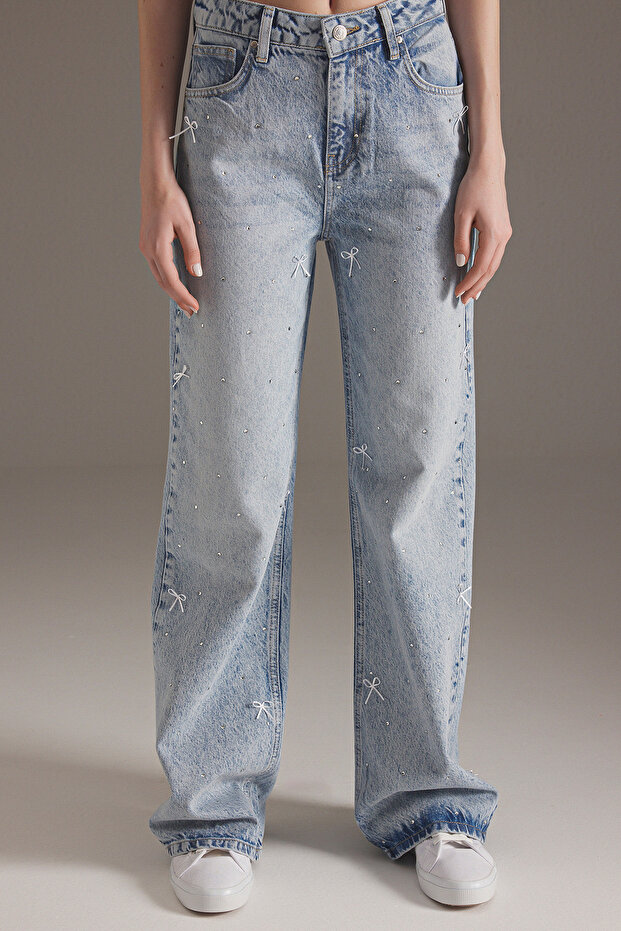 Mavi Kurdele/Fiyonk Detaylı Taşlı Normal Bel Wide Leg Geniş Paça Jeans TWOSS25JE00234 - 3