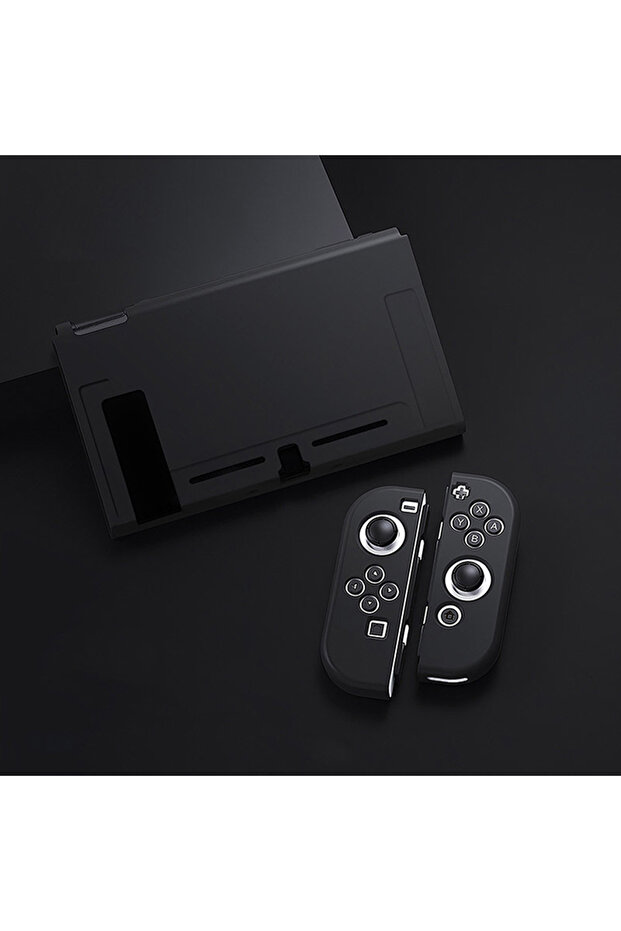 حافظة حماية سوداء من NS متوافقة مع وحدة تحكم سويتش OLED ووحدات التحكم Joy-Cons، يمكن تركيبها على جهاز سويتش.