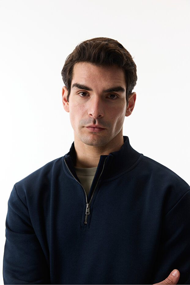 FERMUARLI DİK YAKA SWEATSHIRT - 5