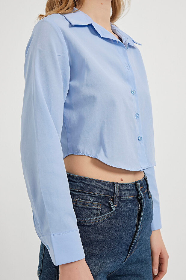 Kadın Kısa Yazlık Uzun Kollu Bol Mavi Crop Gömlek - 3