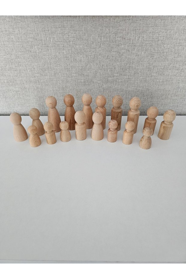 18 Li Raw Wood Family, Wooden Peg Doll