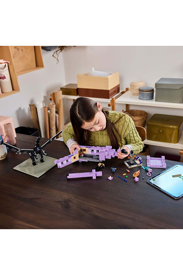 minecraft Ender Dragon and End Ship - 657 Pieces Construction Set for Ages 8 and Up - 4