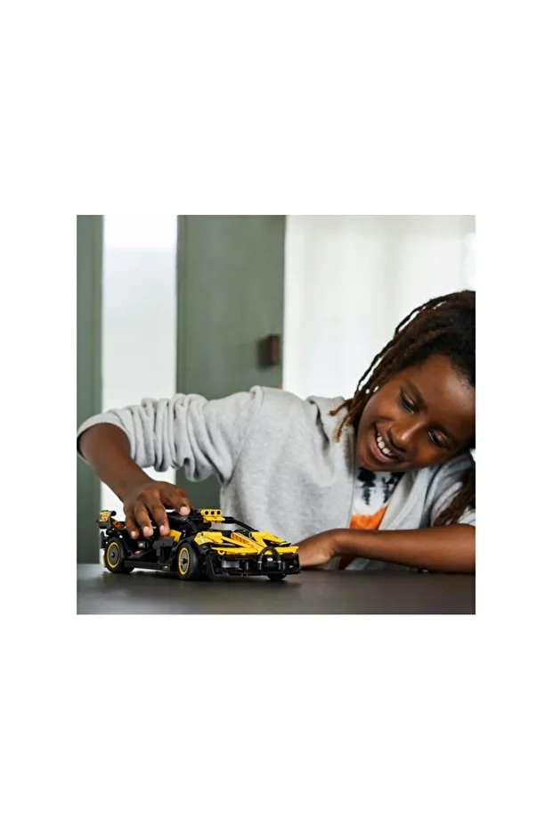 ® Technic Bugatti Bolide Model Car Toy 42151 Building Set for 9+ Year Old Kids (905 Pieces) - 5