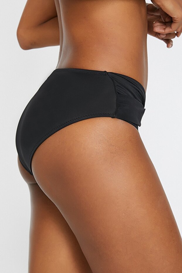 Basic Twist beli geçme detaylı Bikini Altı - 4