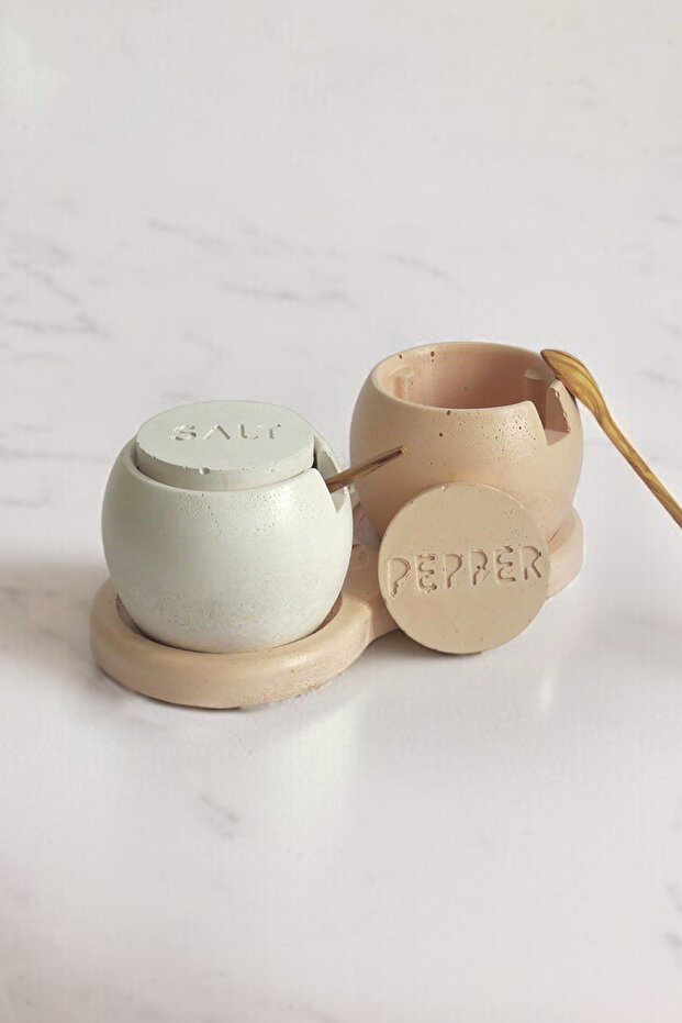 Bonny Concrete Salt & Pepper Shakers Set