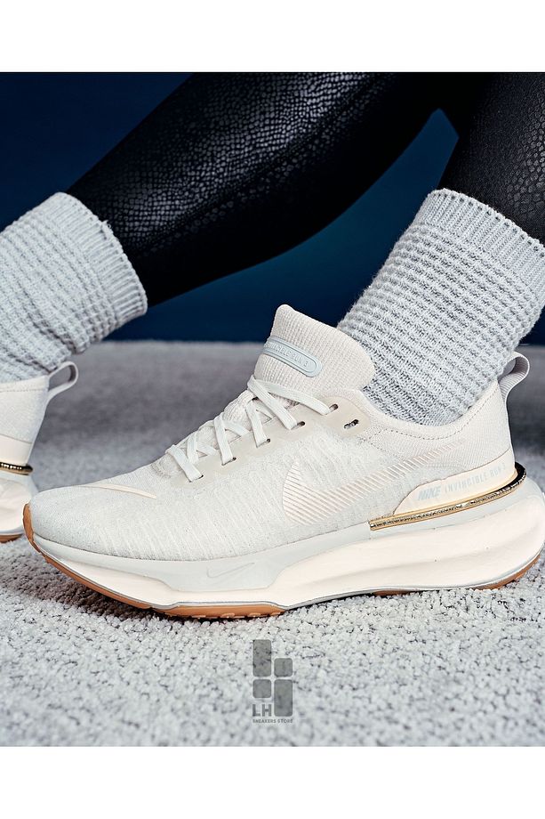ZoomX Invincible Run Flyknit 3 Koşu Spor Ayakkabısı - 1
