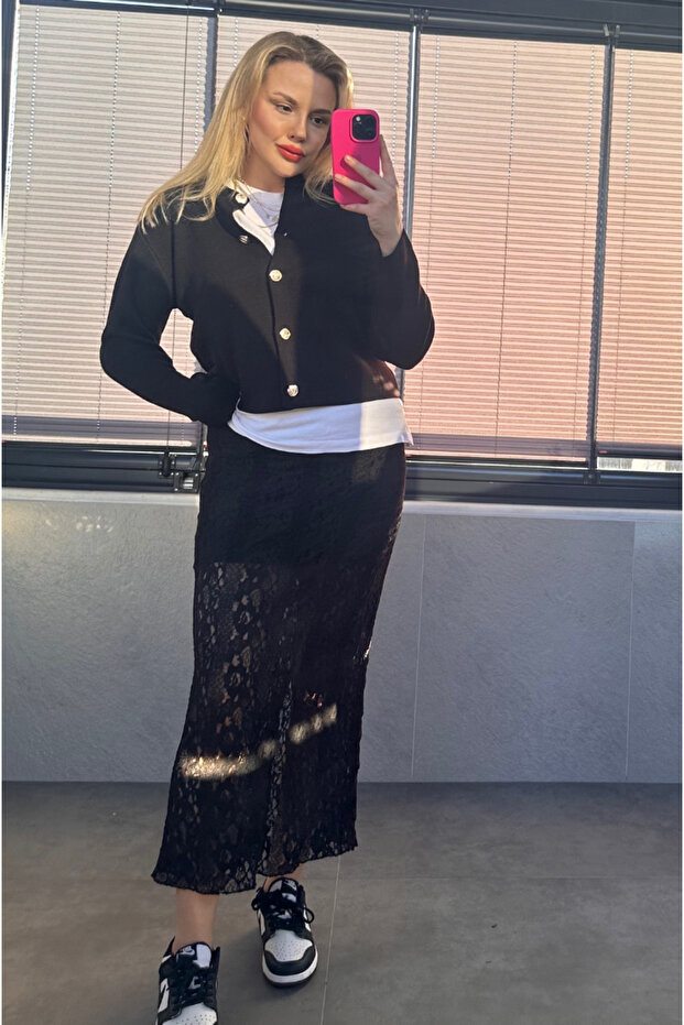 سترة سوداء بأزرار فضية - 6