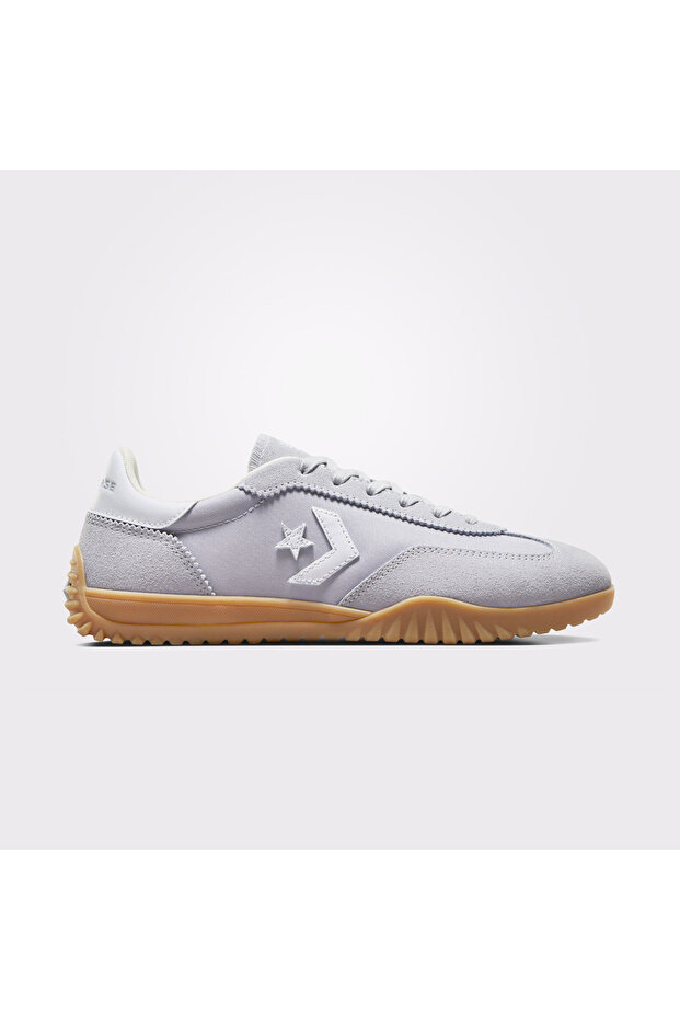حذاء رياضي من الجلد السويدي باللون الرمادي للجنسين من Run Star Trainer
