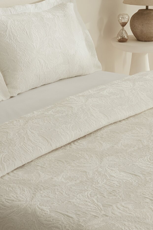 Offwhite Olivia Double Bedspread Set - 6