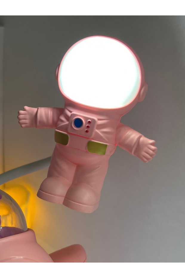 Astronot Tasarımlı Şarj Edilebilir Gece Lambası - 5