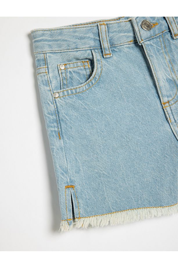 Pamuklu Düğme ve Cep Detaylı Basic Denim Şort - 5