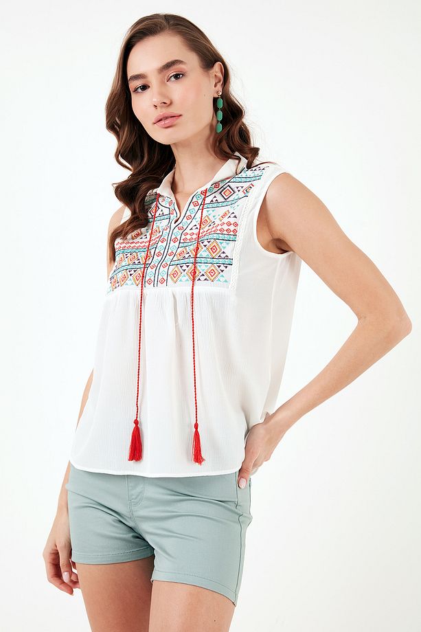 Pamuklu Regular Fit Nakış Işlemeli Bluz Bluz 611bz0249 - 6