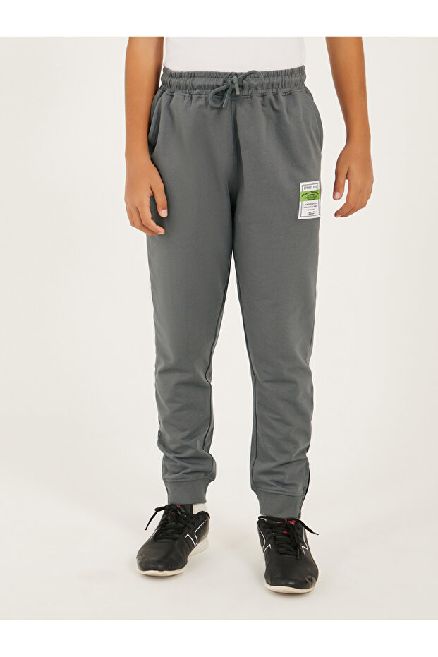 Relaxed Fit Patch Work Joggers with Drawstring - 3