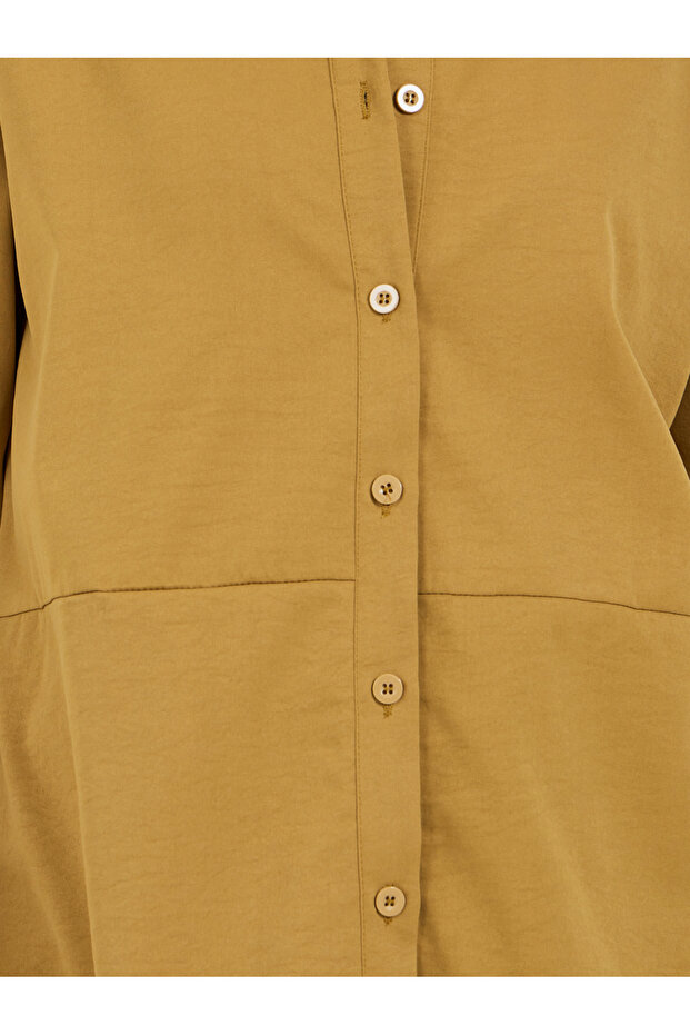 Solid Oversized Spread Collar Longline Shirt - 4