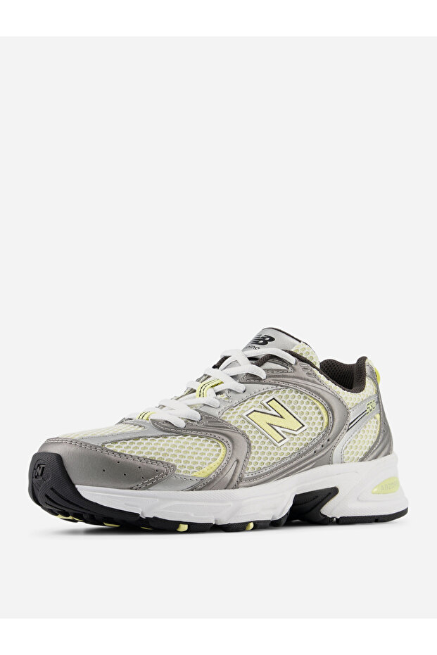 530 Sneakers