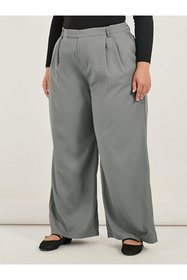 بنطلون واسع الساق مطوي سادة بمقاس كبير - 2