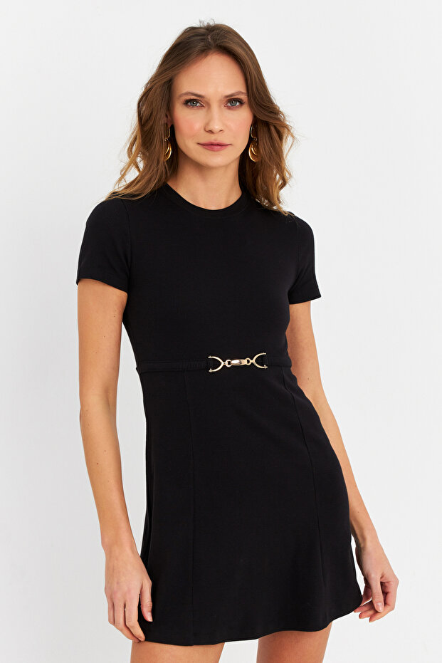 cool-sexy-kad-n-siyah-aksesuarl-mini-elbise-rlo94-fiyat-yorumlar