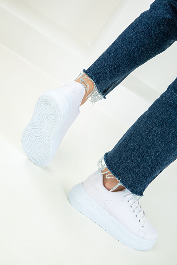 19683 modell fehér női tornacipő - 4