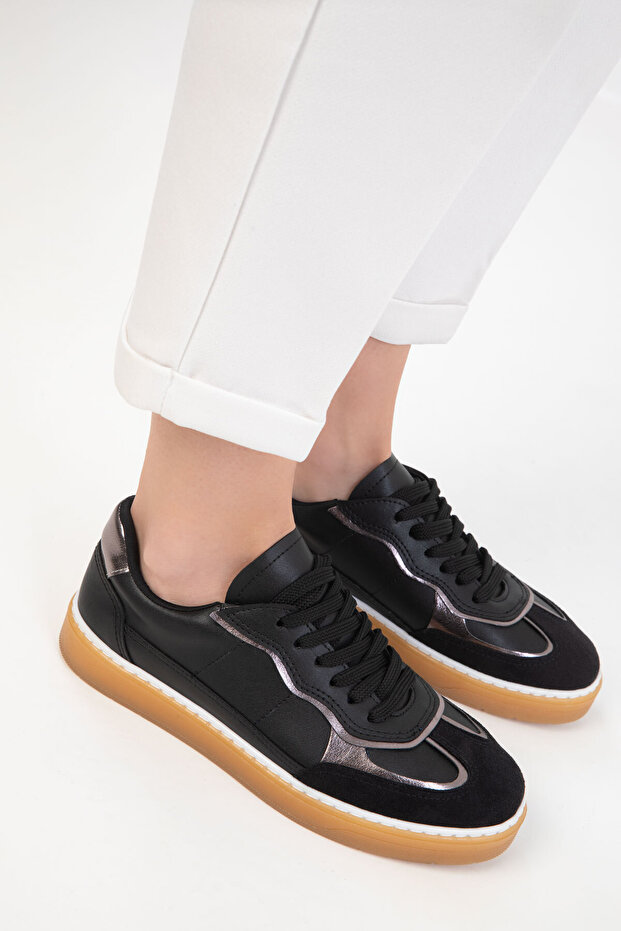 Schwarzer Damen-Sneaker 20415 - 3