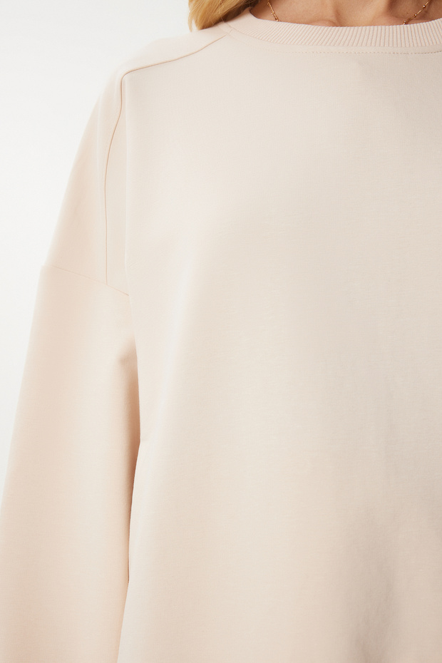 Kremowy damski dres z okrągłym dekoltem i dzianinowym oversize FN03456 - 7