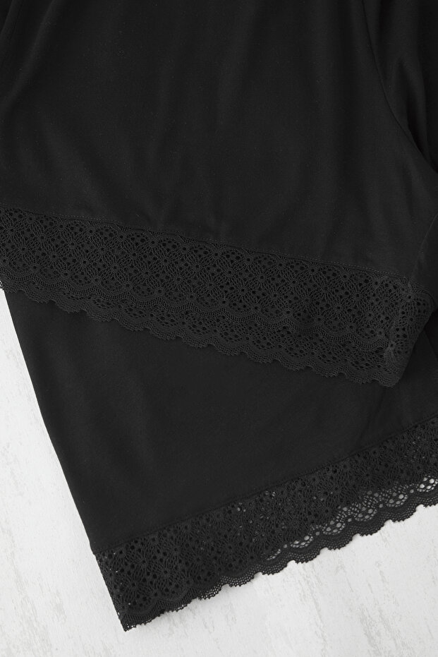 Siyah V Yaka Dantelli Viskon Şortlu Örme Pijama Takımı TBBSS25AI00065 - 4