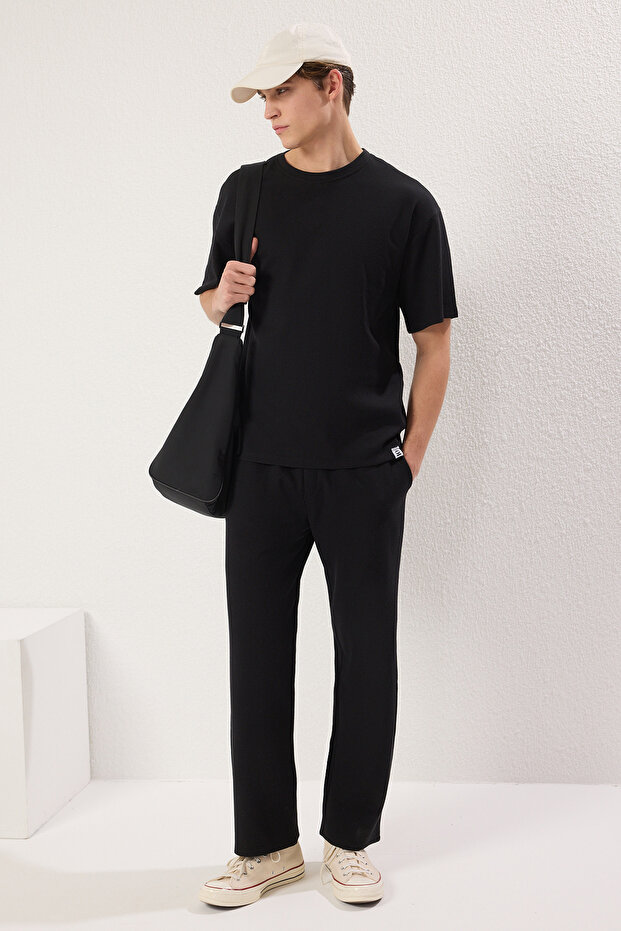 Siyah Oversize/Geniş Kesim Dokulu Eşofman Takımı TMNSS25EM00010 - 1
