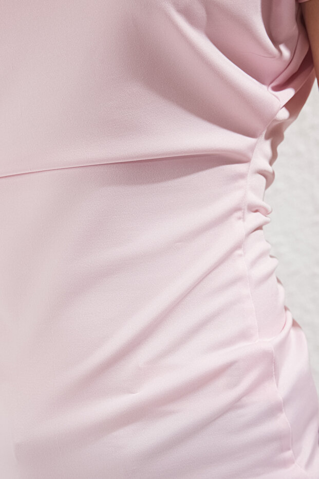 Açık Pembe Drapeli Vatkalı Fitted/Vücuda Oturan Esnek Örme Bluz TWOSS25BZ00174 - 3