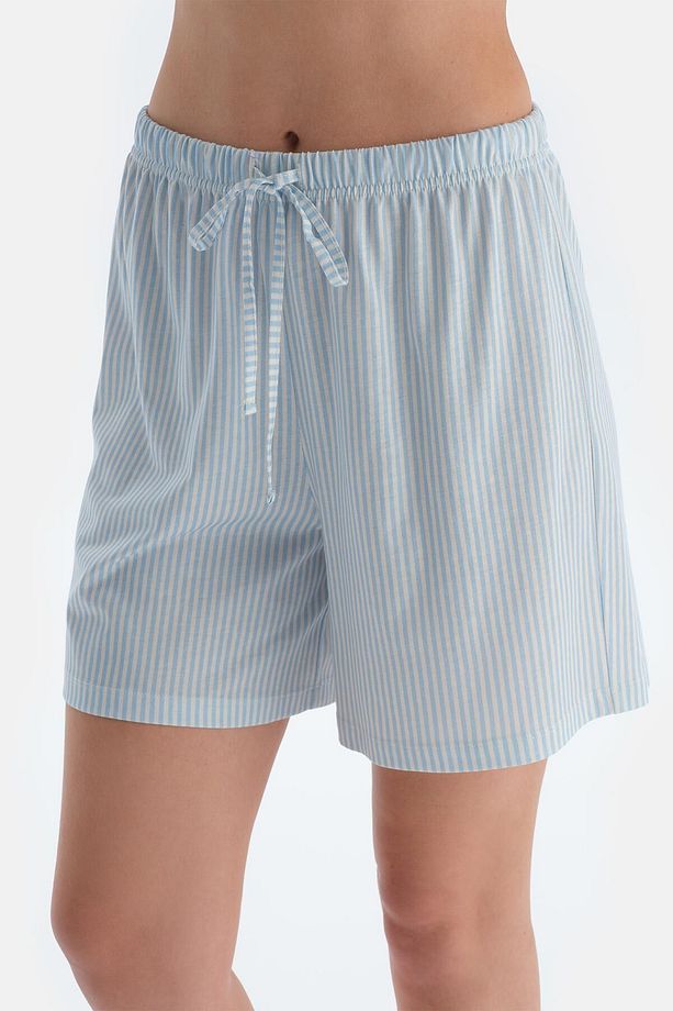 Açık Mavi Çizgili Kısa Kollu Gömlek Şort Pijama Takımı - 6
