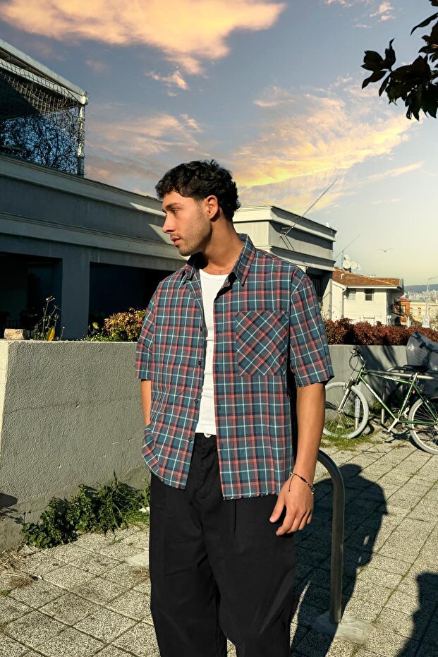 Front Pocket Detail Short Sleeve Green Plaid Oversize Shirt