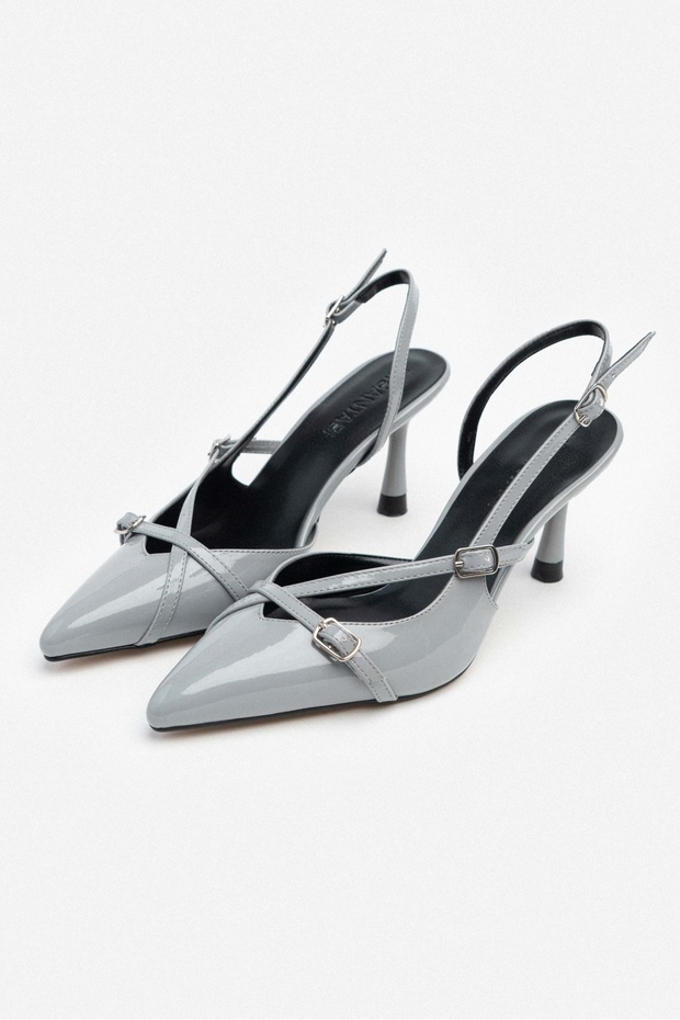 Wanda Szare lakierowane skórzane buty na wysokim obcasie z paskiem i wiązaniem na kostce - 6