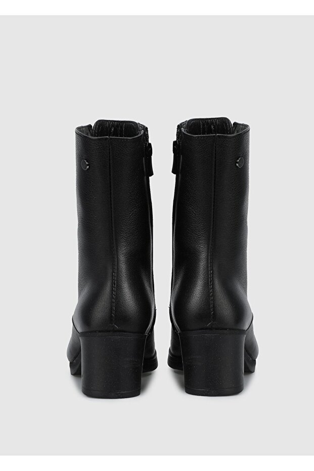 Siyah Deri Kadın Bot - 4